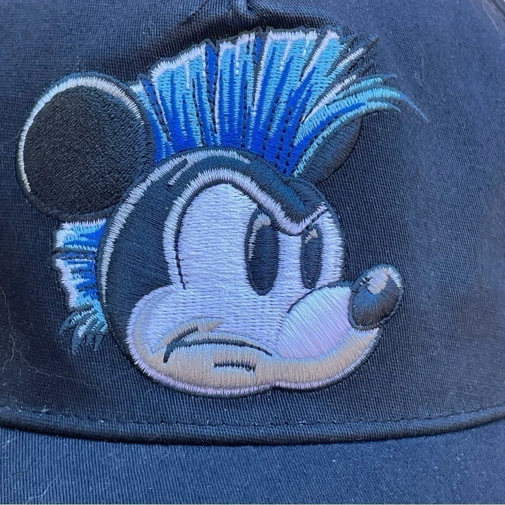 Disney Hat Youth ,one size ,Stretch Blue Mohawk Mickey Mouse Fitted Baseball Cap